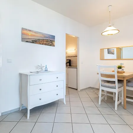 Probsteier Platz Windsurfer * Laboe