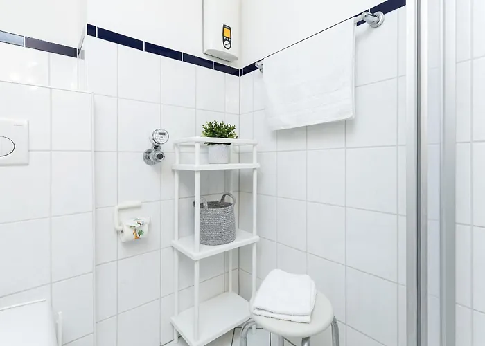 Probsteier Platz Windsurfer * Laboe